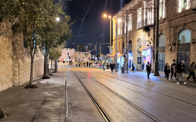 Lihi brand new studio