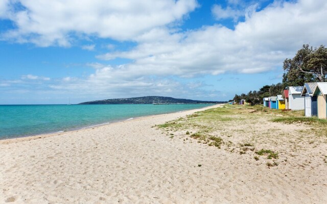 DROMANA Walk to Beach & Shops. Table Tennis + Netflix