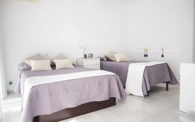 Apartment in Central Marbella 300m to the Beach!