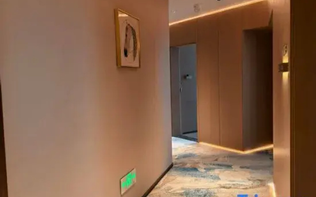 Jinruige · Luxury Private Banquet Homestay (Kunming Railway Station Wanda Plaza)