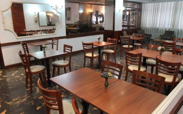 Hotel Rodney