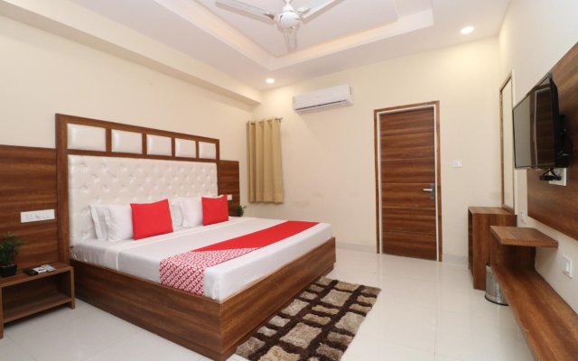 West Inn By OYO Rooms