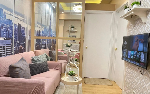 SMDC Trees Residences Tower 1 - 2BR Newly Renovated Staycation