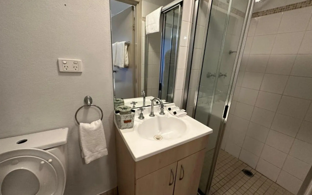 Sydney Airport Suites