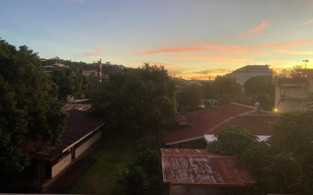 Standing Residence Kumuhei