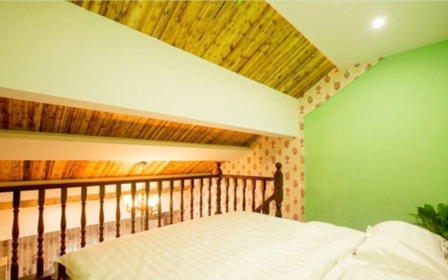 Wuzhen Shibajian Theme Inn