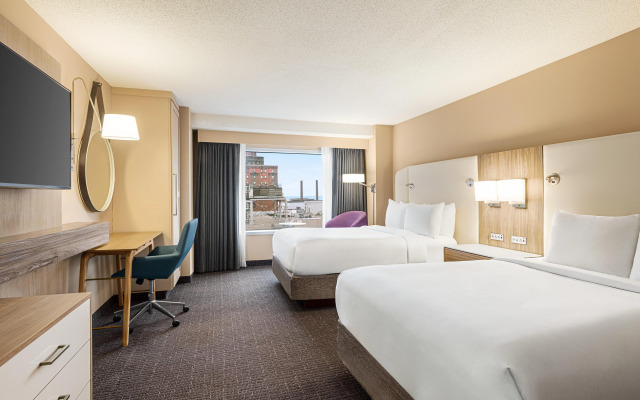 Crowne Plaza Cleveland at Playhouse Square by IHG