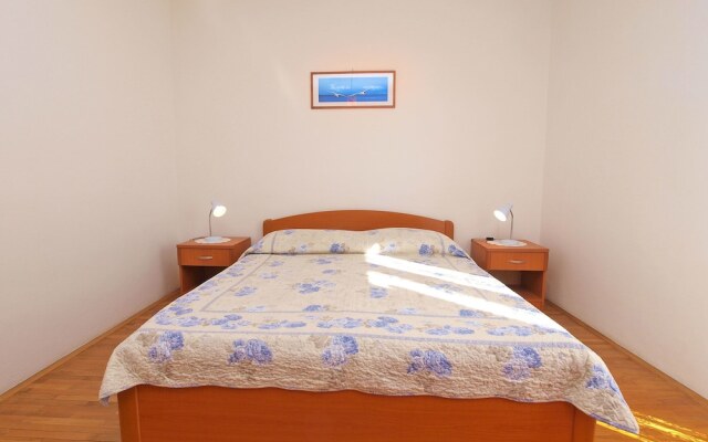 Apartment 981