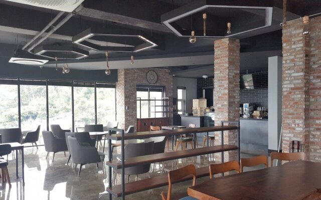 Geojedo Sorangbombang Pension