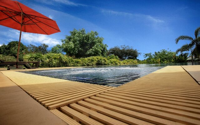 Q Bungalows