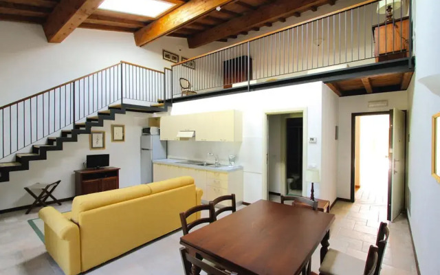 Apartment With Balcony in Poggio All'agnello
