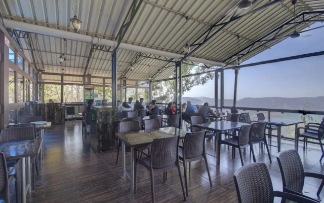 Rainforest Restaurant & Villa's