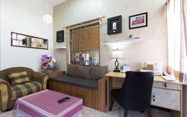 RedDoorz @ Raya Kelapa Gading