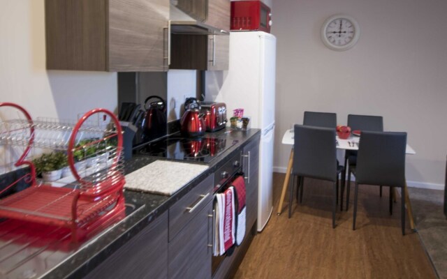 Centauri Apartments in Park Rise