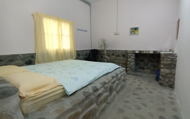 Flinstone Lodge by Oyo Rooms