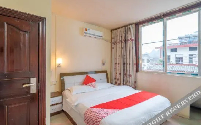 阳朔奥斯卡假日酒店