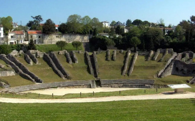 Beautiful Holiday Home With Private Pool