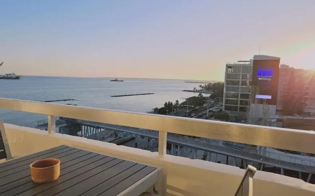01 LIM - Stay Sky Apartment