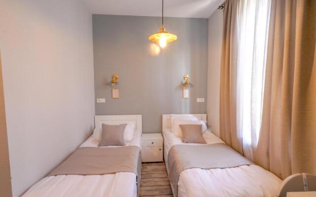 Отель Ticiani 13