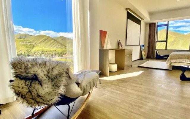 Kangding Muya Xiangxue Hotel