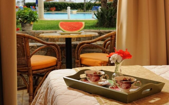 Socrates Hotel Malia Beach