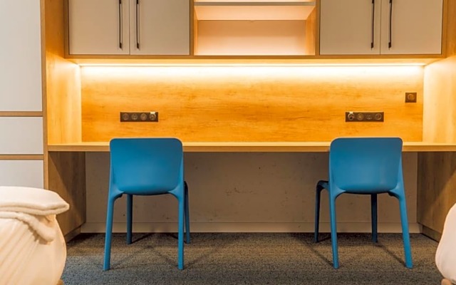 Apex2100 International Ski Academy Tignes