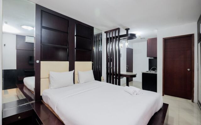 Comfort Living Studio Apartment At Mangga Dua Residence