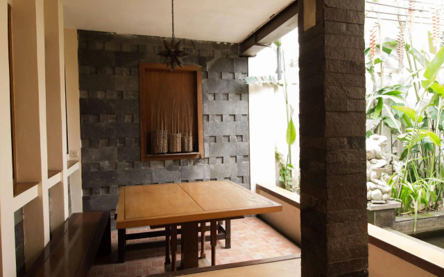 De Tropis Family Guest House