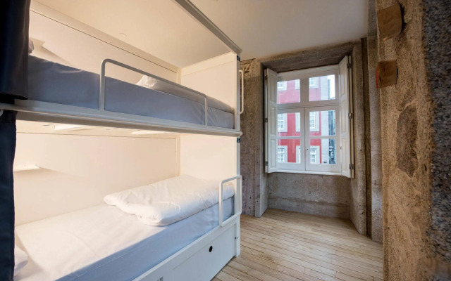 The Central House Porto Ribeira - Hostel
