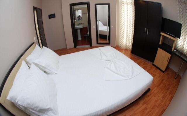 Hotel Renato