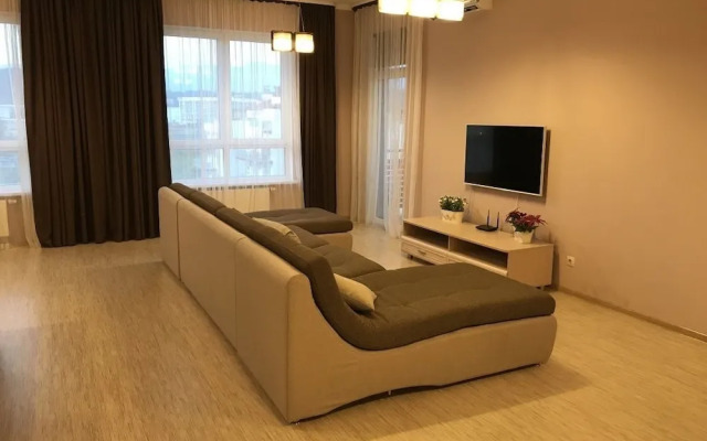 Fenix Deluxe Apartment on Parusnaya 21 - 503