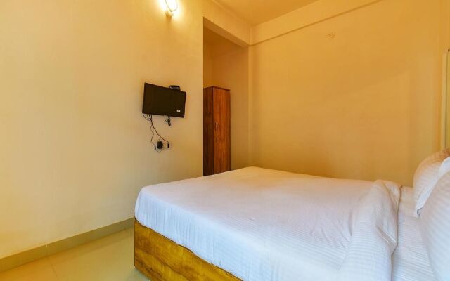 FabHotel Tiru Residency
