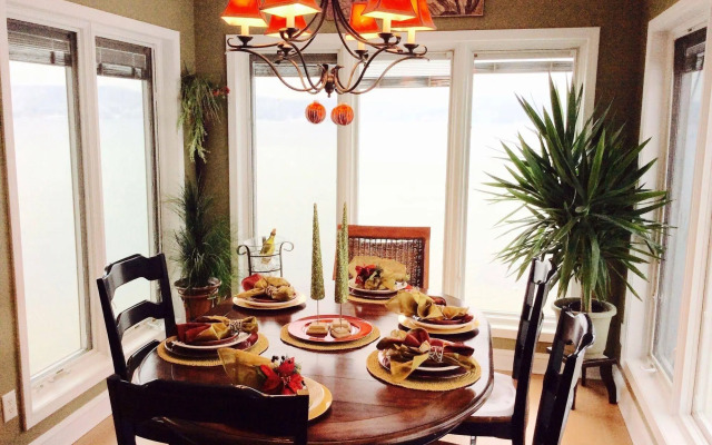Pictured Rocks Bed And Breakfast