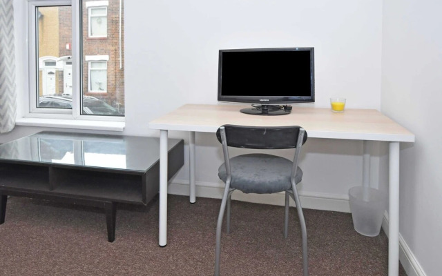 Townhouse @ 66 Rose Street Stoke