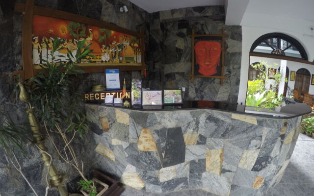 Sunray Hotel