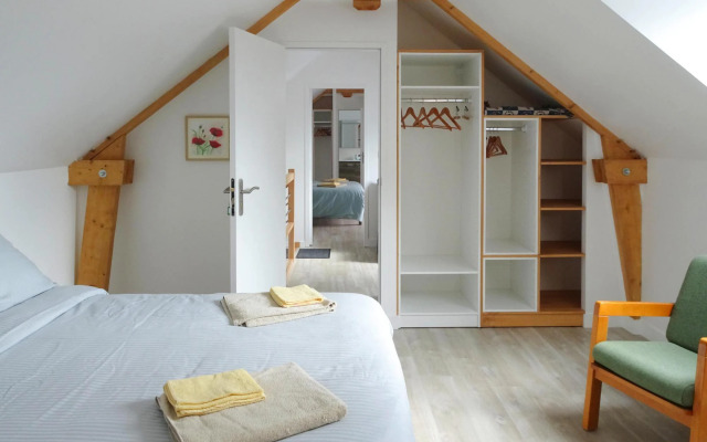 Semi-detached House, St. Meloir-des-ondes