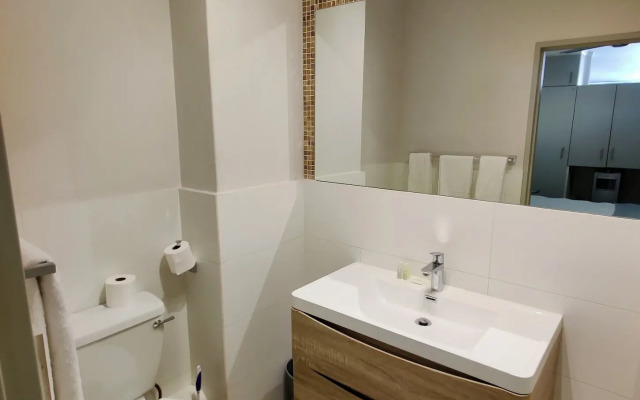 Midtown Rentals at The Four Seasons