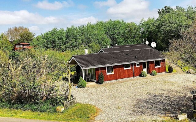 8 Person Holiday Home in Dannemare