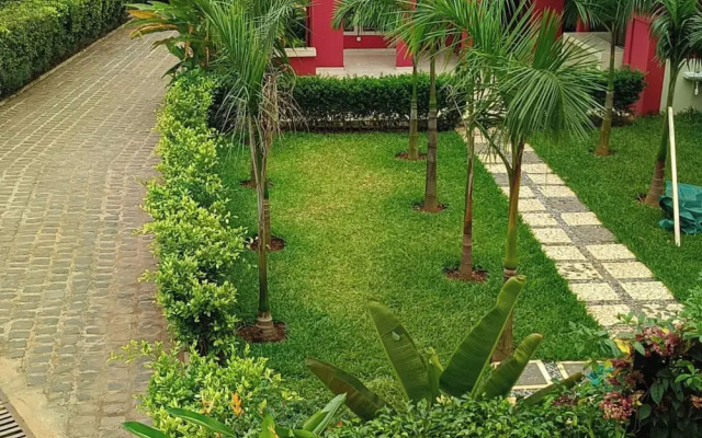 Riad Prince Louis