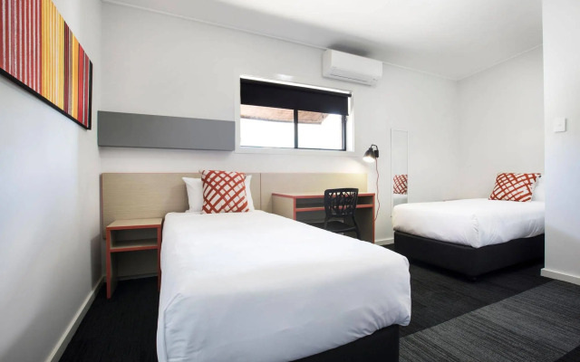 Villawood Hotel
