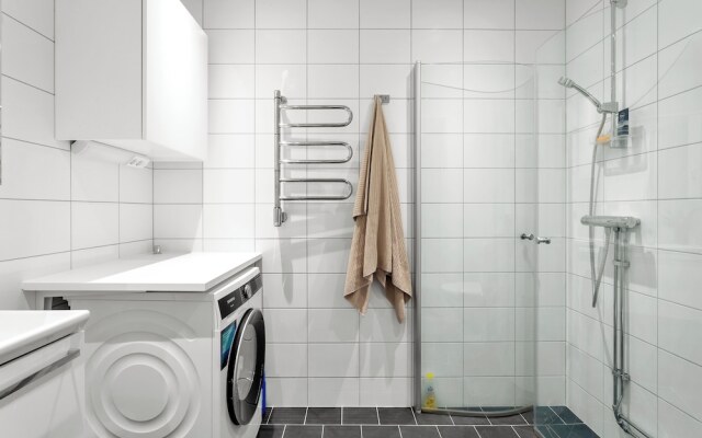 Modern Central Apartment