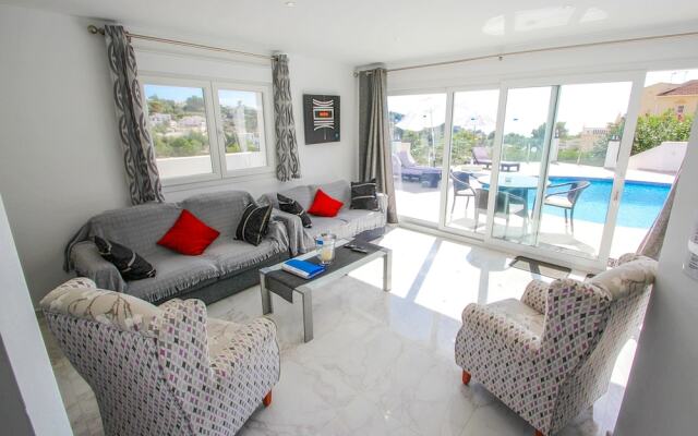 Gila - sea view villa with private pool in Benissa