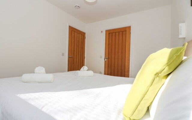 Sea Breeze 17 Gannel