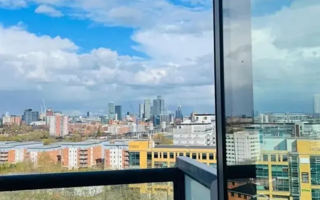 Salford Serenity Apartment Near Clippers Quay