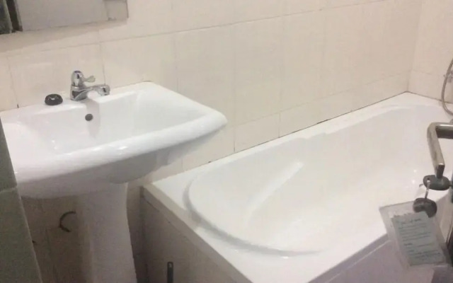 Santa Rosa Hotel LTD