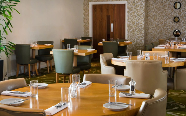 Mercure Newbury West Grange Hotel