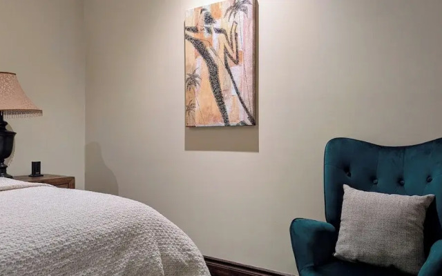 Niagara Creekside B&B