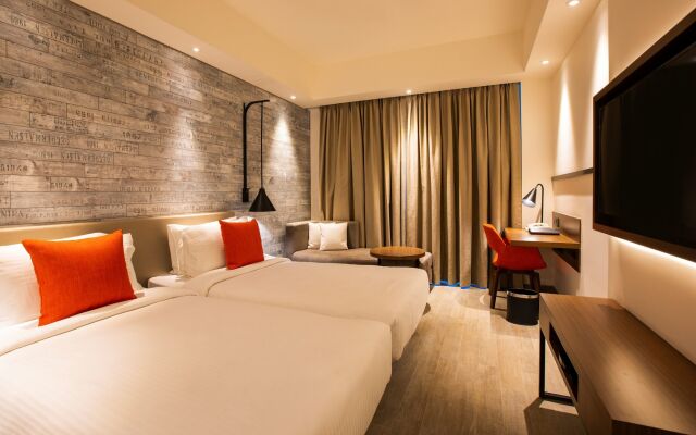Lemon Tree Premier City Center Pune