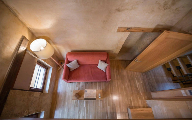 Neoria Houses