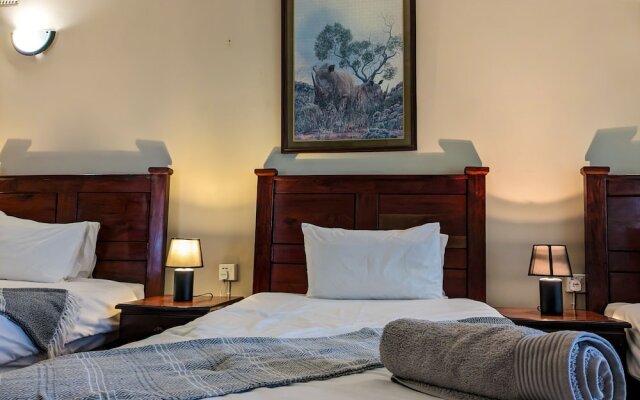 "room in Lodge - Zambezi Family Lodge - Rhino Room"